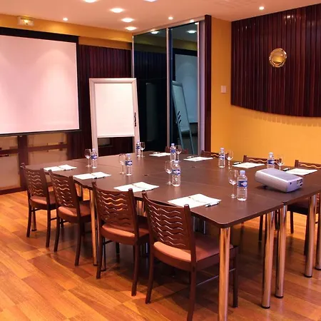 Restaurant L'hirondelle Hotel 2*