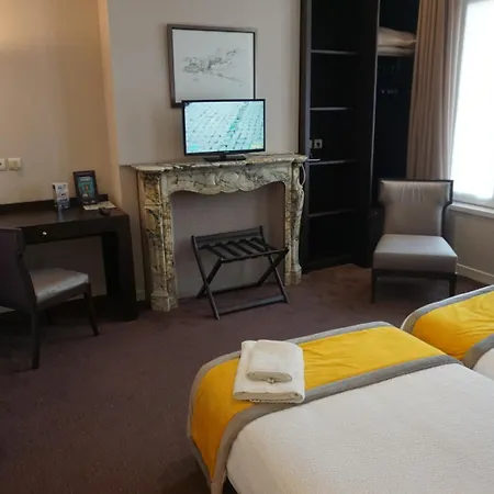 Hotel Restaurant L'hirondelle 2*