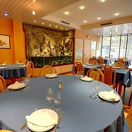 Restaurant L'hirondelle Hotel 2*