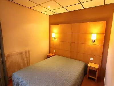 Hotel Restaurant L'hirondelle 2*